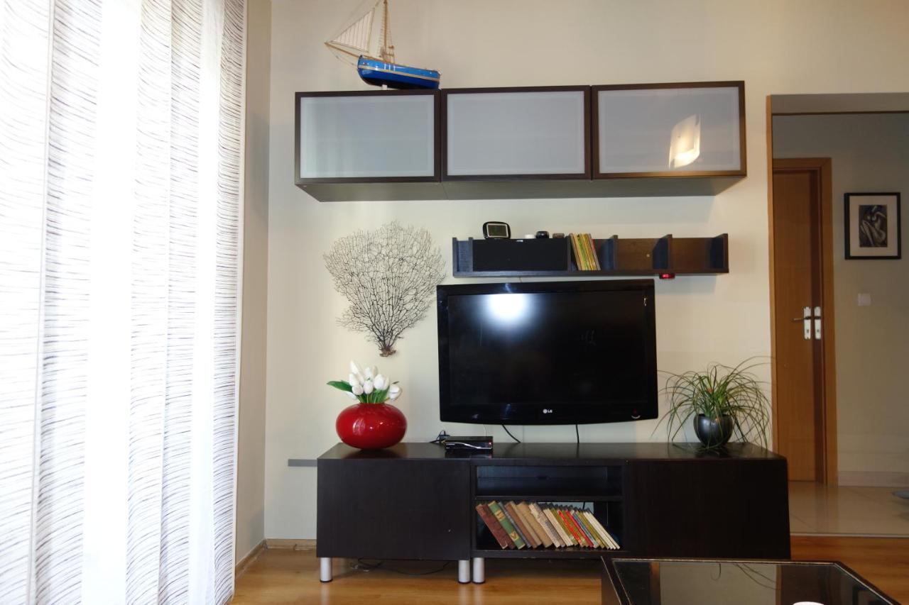 Nice Sunny Apartment Pula Buitenkant foto